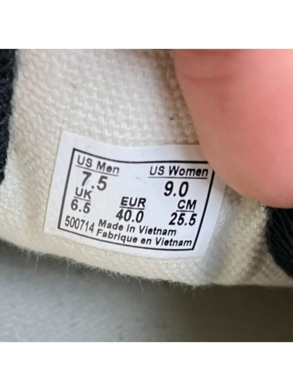Vans Classic Slip-On Womens Size 9 Mens 7.5 Black Athletic Skate Shoes Sneakers